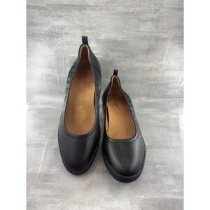 Vionic Jacey Black Leather Low Wedge Slip On Shoes Women Sz 10 Round Toe Comfort